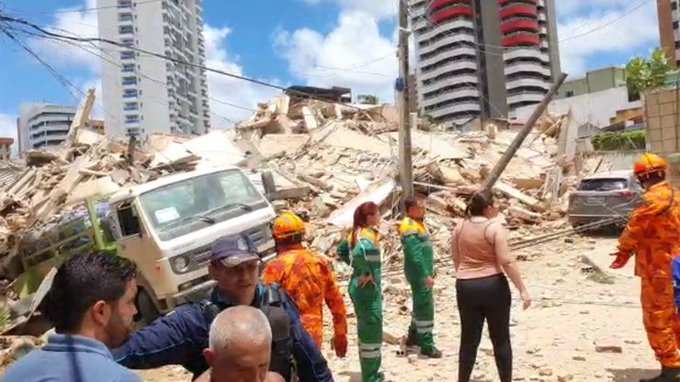 Edifício de sete andares habitado colapsou em Fortaleza | VÍDEO