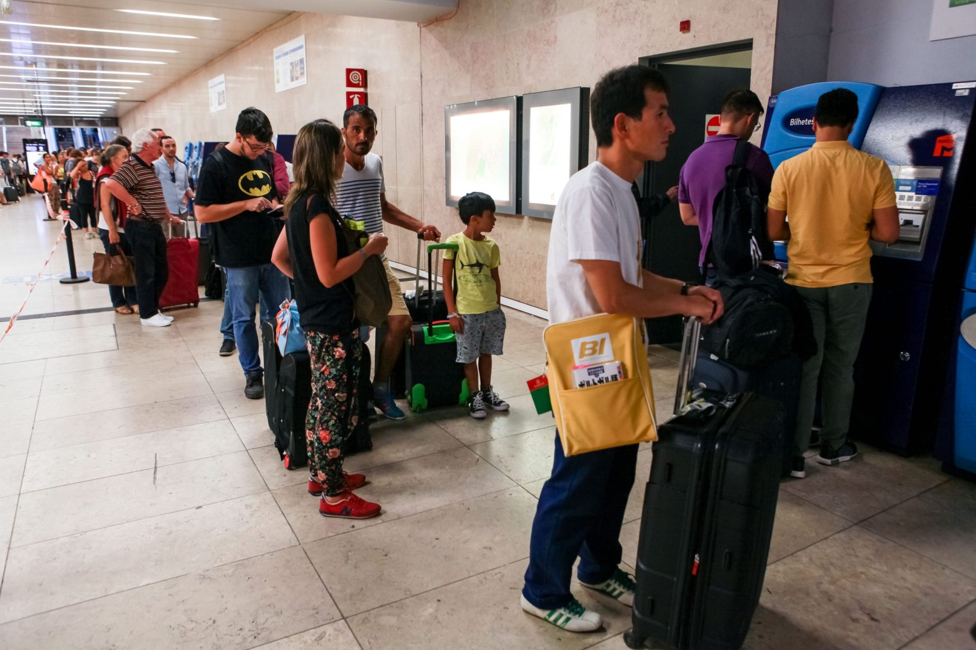 Fechado acordo para passe único entre a Zona Oeste e Área Metropolitana de Lisboa