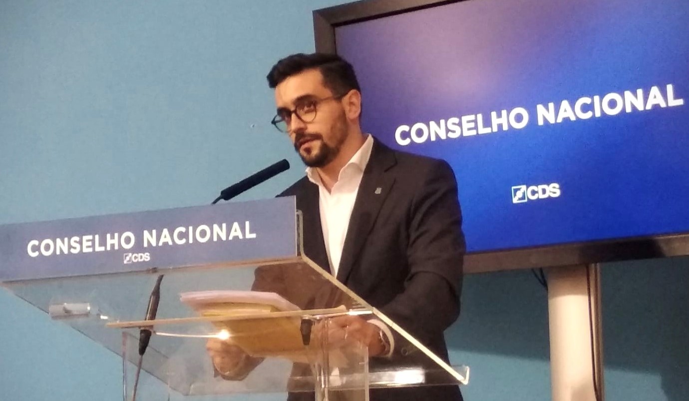 “A consolidação de uma extrema esquerda é a consequência de uma direita vendida ao politicamente correto”