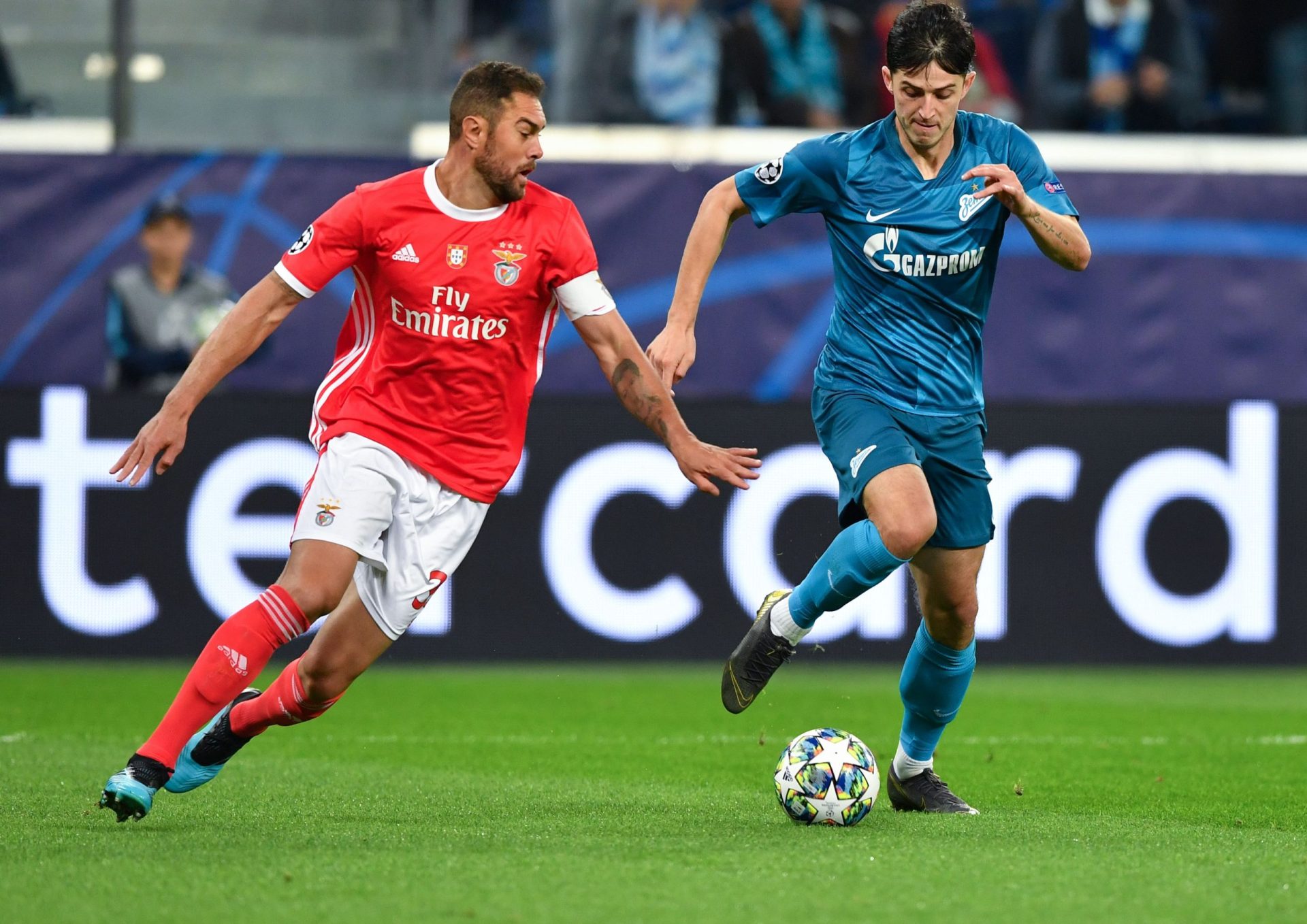 Benfica volta a perder na Champions