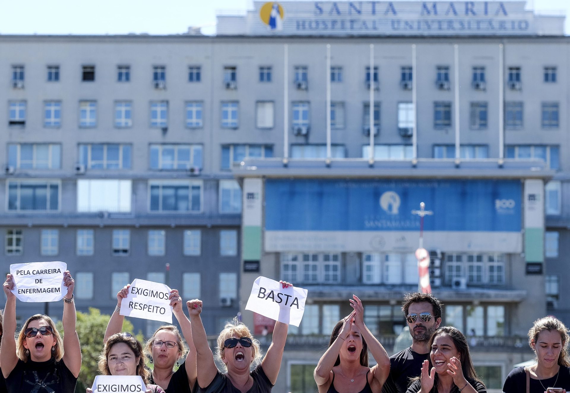 Greve dos enfermeiros foi suspensa