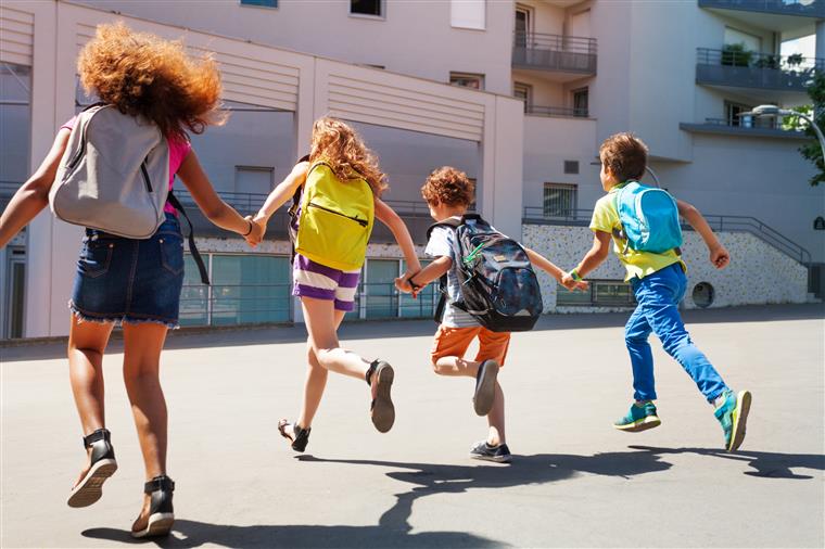 Falta de funcionários encerra Escola Costa Cabral no Porto