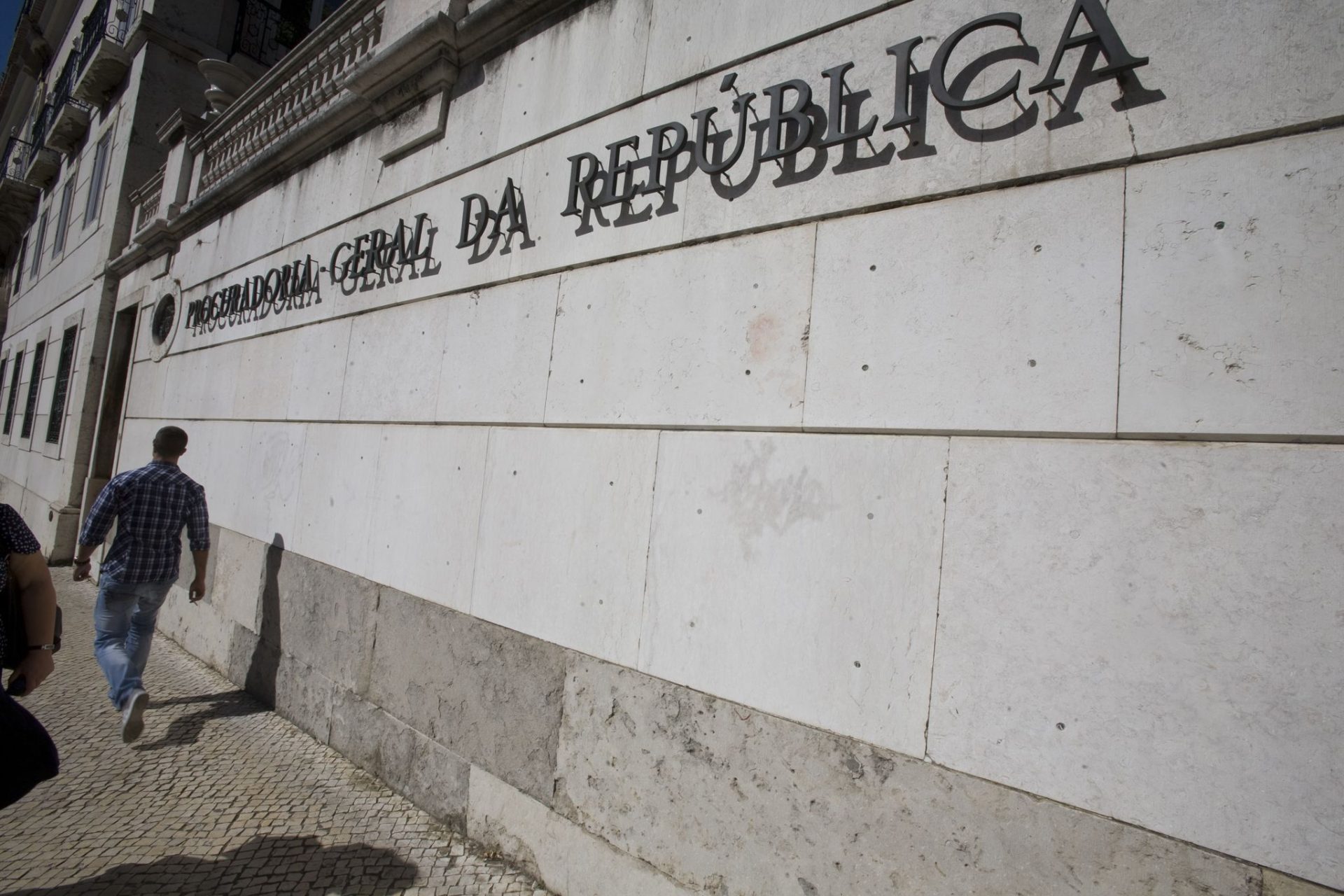 PGR confirma: Construção da PJ está a ser investigada