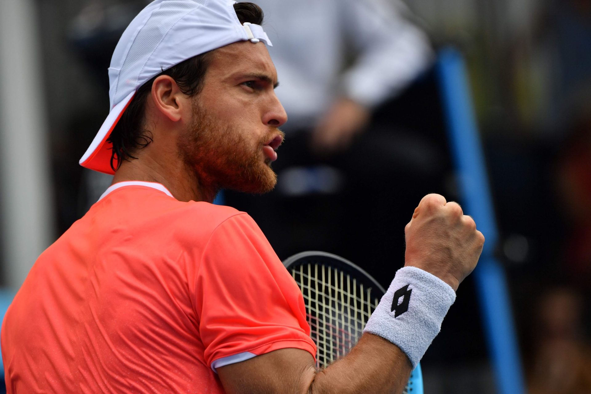 Tenista João Sousa passa para a terceira ronda do Open da Austrália após ‘batalha’ de cinco sets