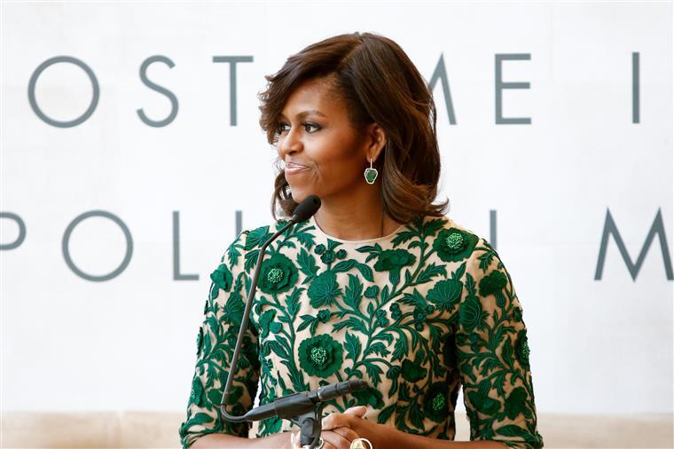 Michelle Obama bate recorde com “Becoming” no dia do seu aniversário