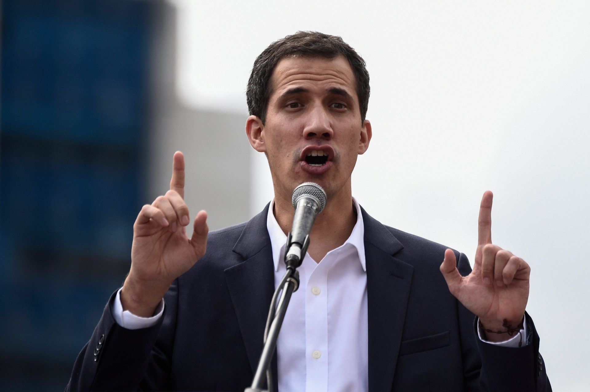 Venezuela. Guaidó pede ao pessoal diplomático para se manter no país