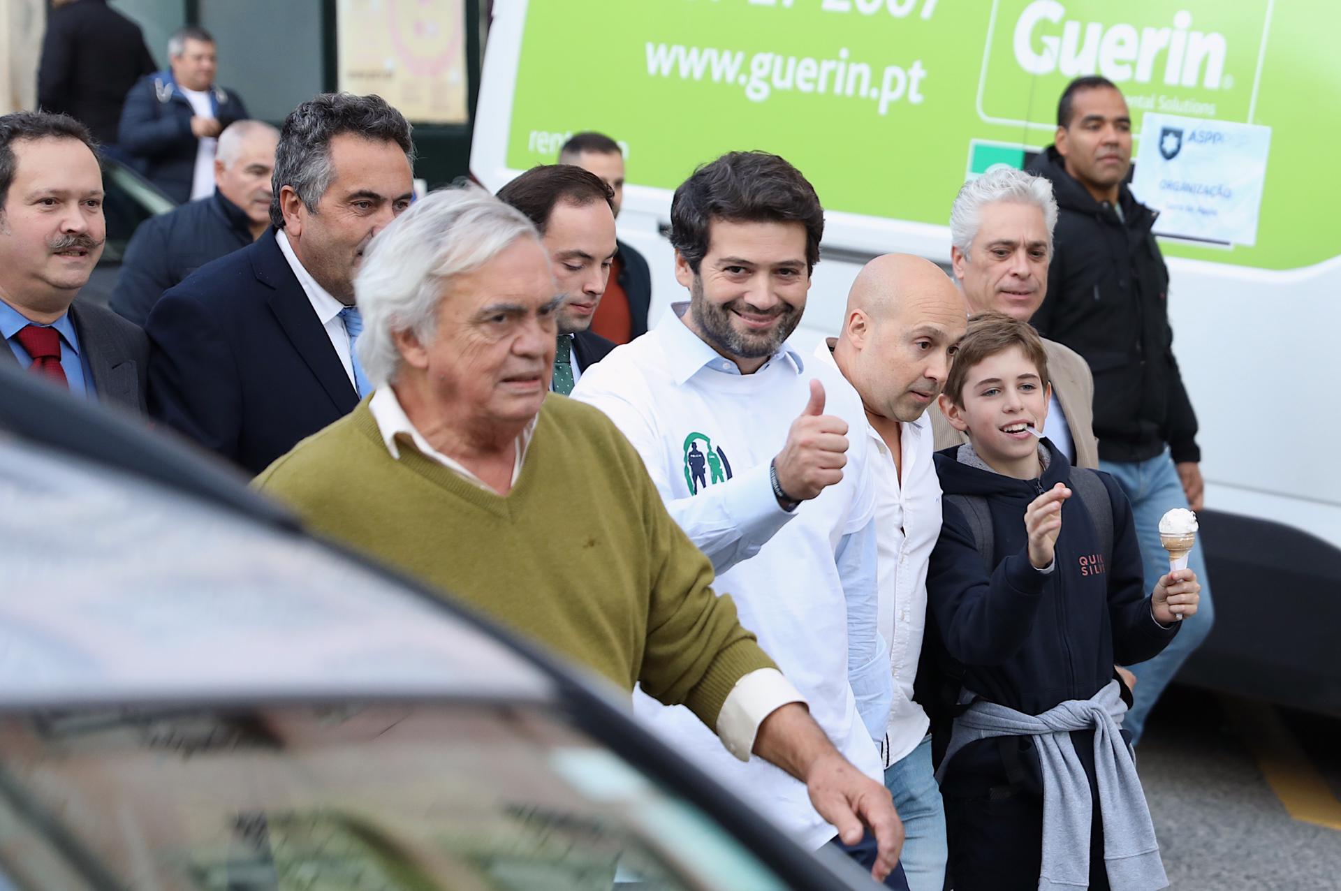 PSP abre processo disciplinar a agente que criticou presença Ventura na manifestação de polícias