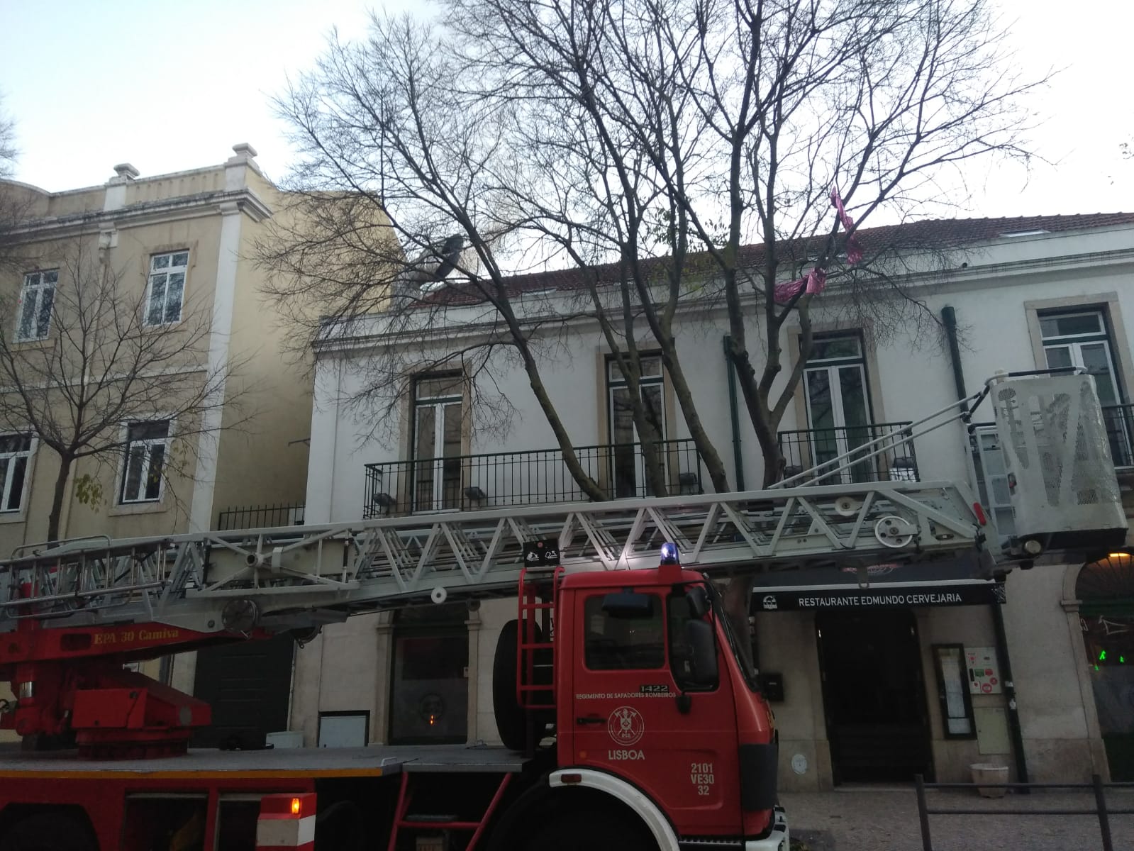 Benfica. Incêndio em restaurante dado como extinto