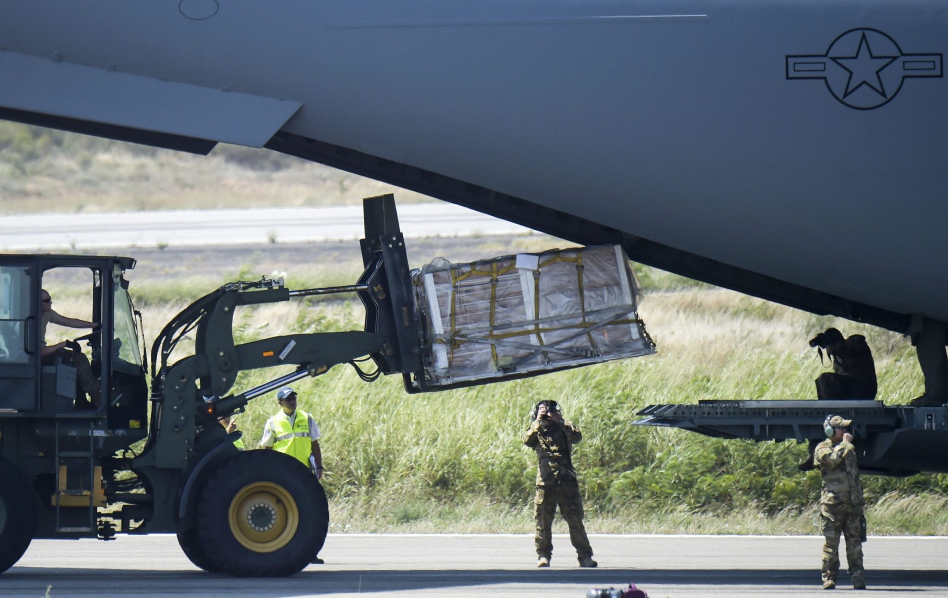 Venezuela. Primeiro de três aviões dos Estados Unidos com ajuda humanitária já aterrou