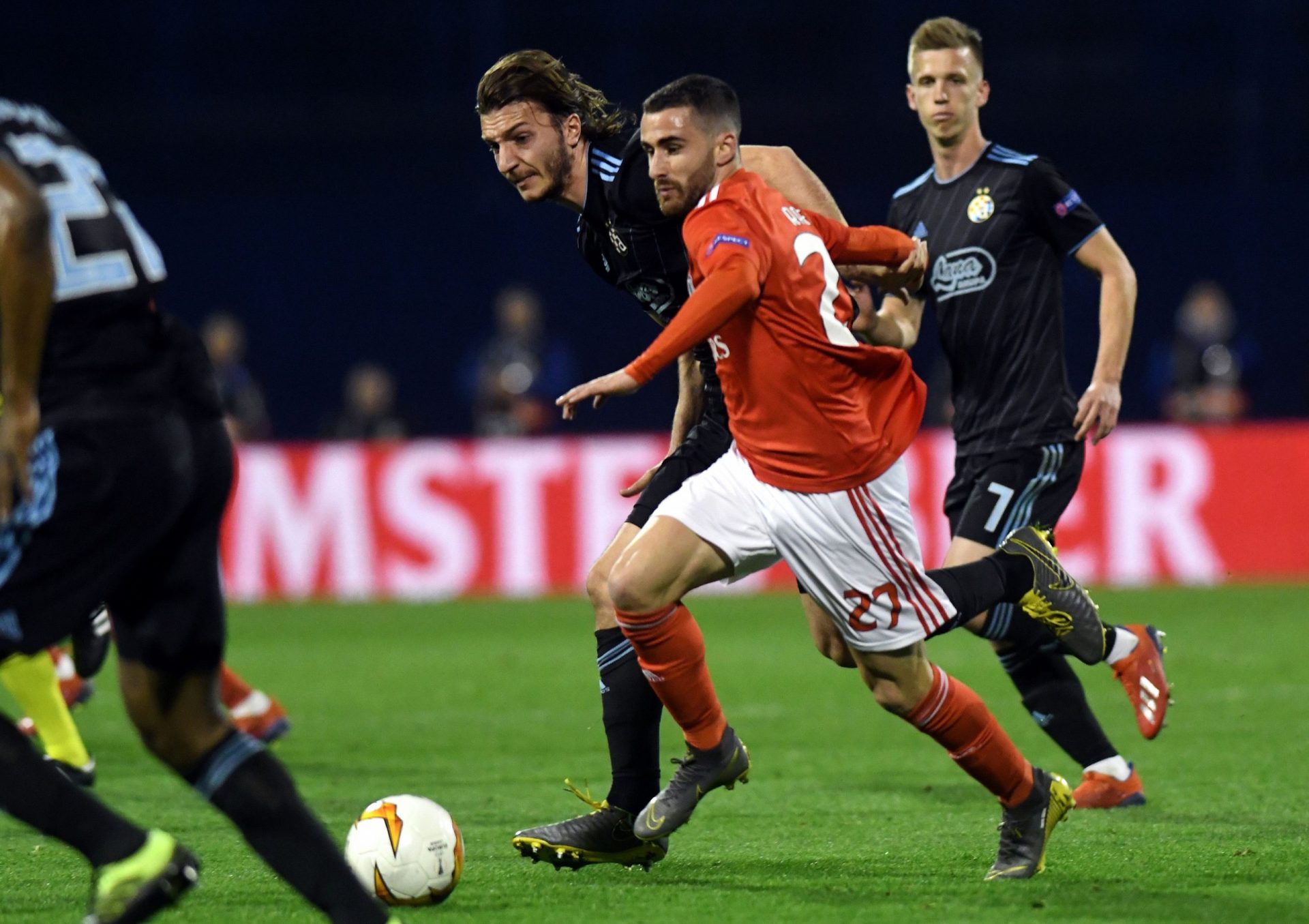 Benfica sai derrotado frente ao Dínamo de Zagreb