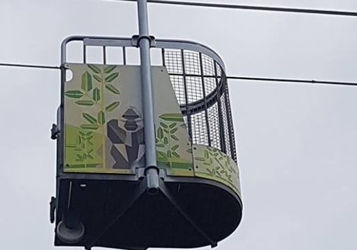 Tábua da base de teleférico cai em plena viagem no Jardim Zoológico de Lisboa