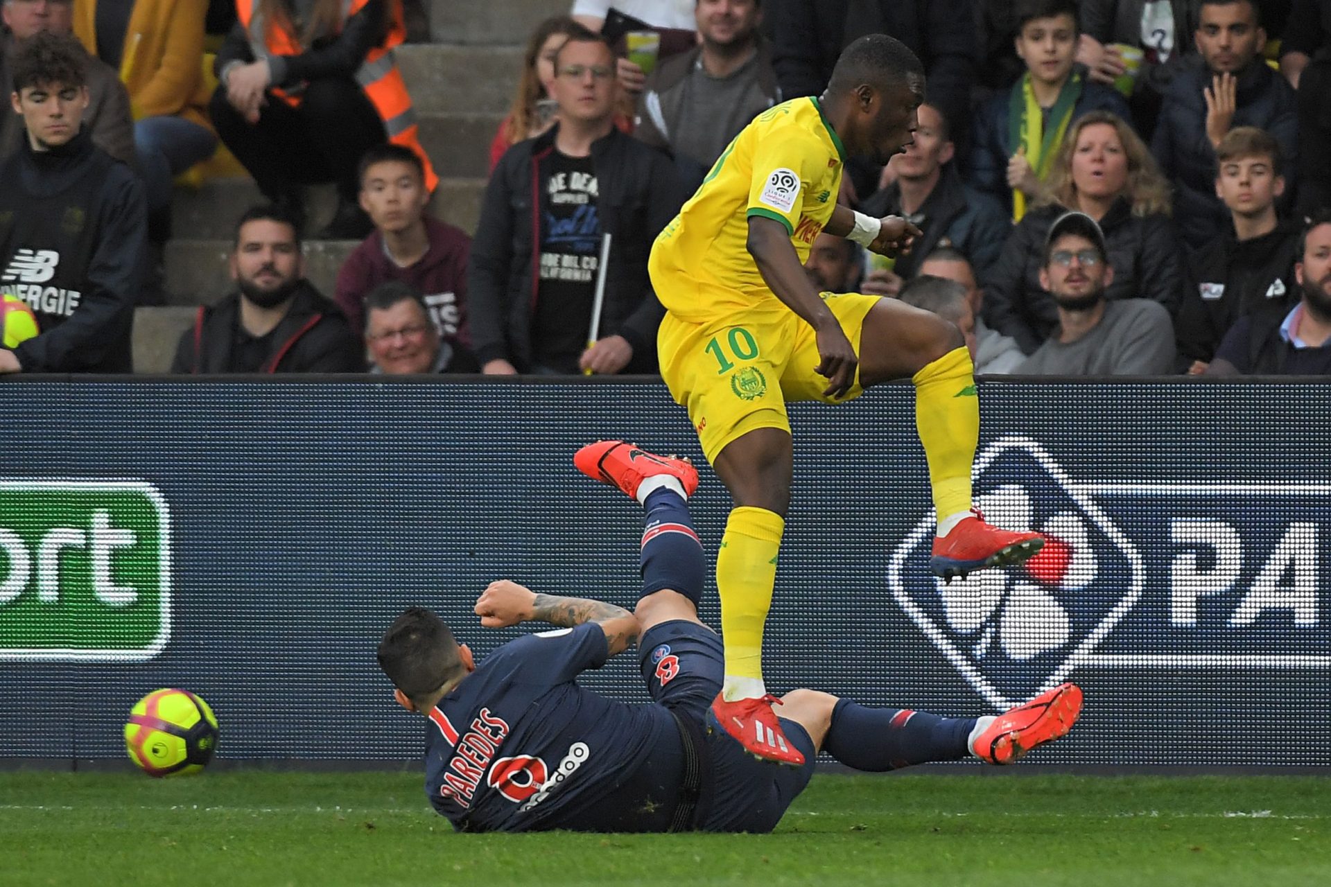 França. PSG volta a adiar festa do título