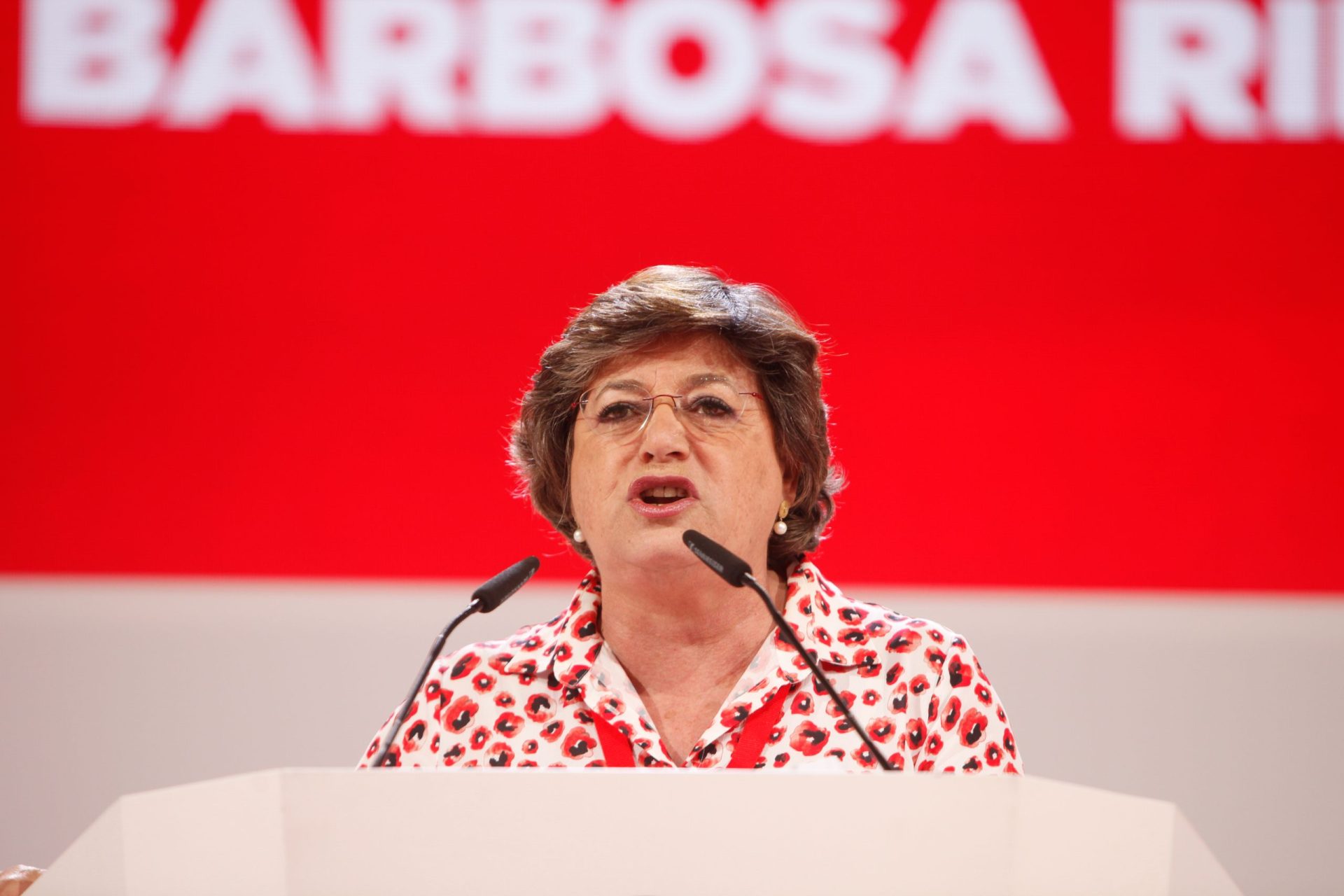 Ana Gomes afirma que investigação ao “maior roubo organizado” das poupanças no BES está parada