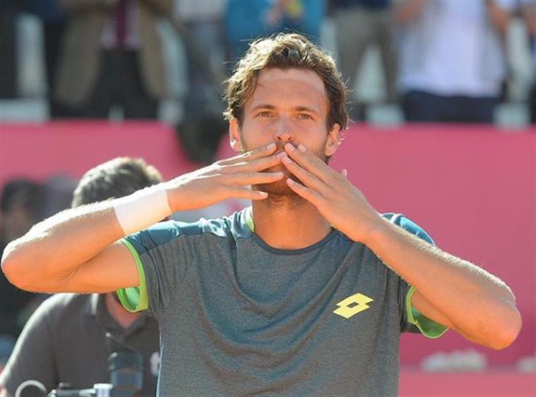 João Sousa sobe ao 26.º lugar no ranking de pares