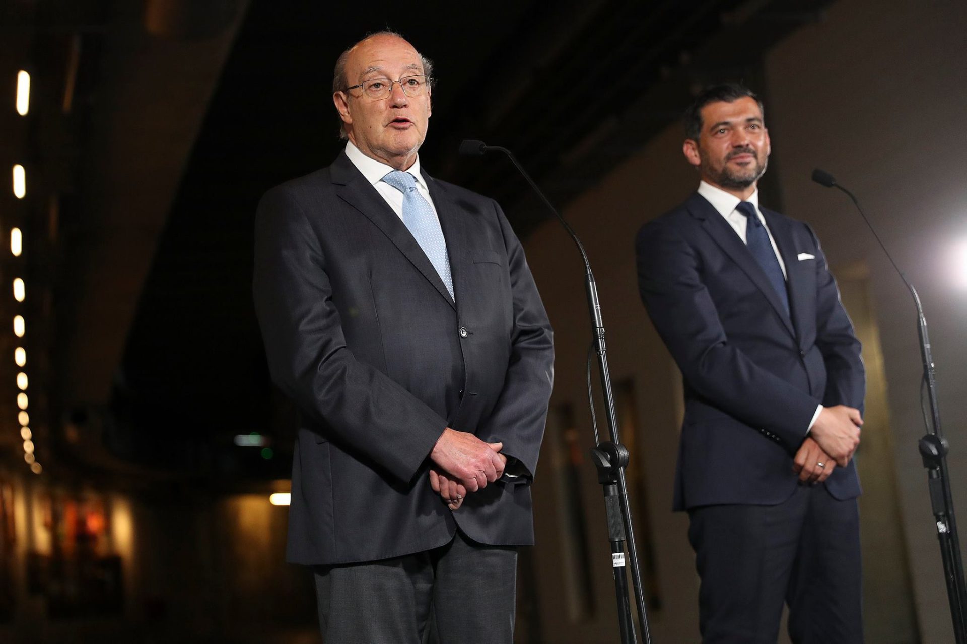 Pinto da Costa convida Casillas a continuar no Porto após pendurar as luvas