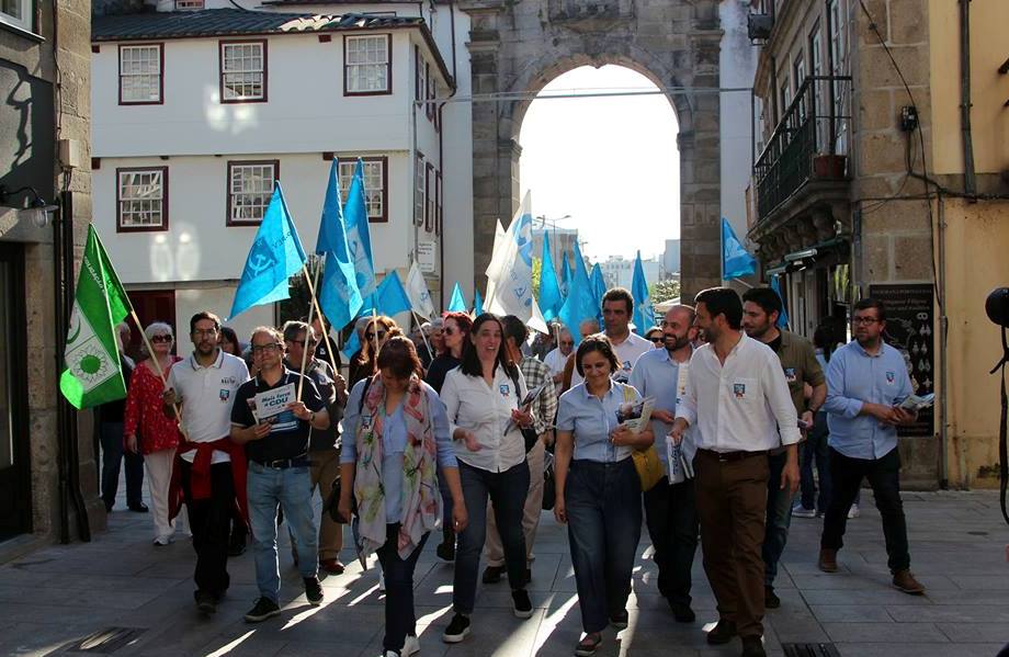 Arruada da CDU em Braga com comício em Famalicão