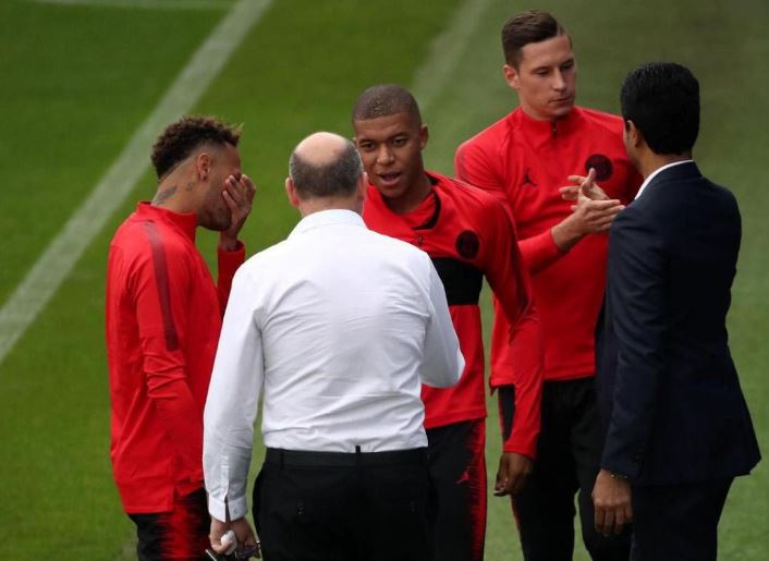 Kylian Mbappé deixa mensagem de despedida a Antero Henrique