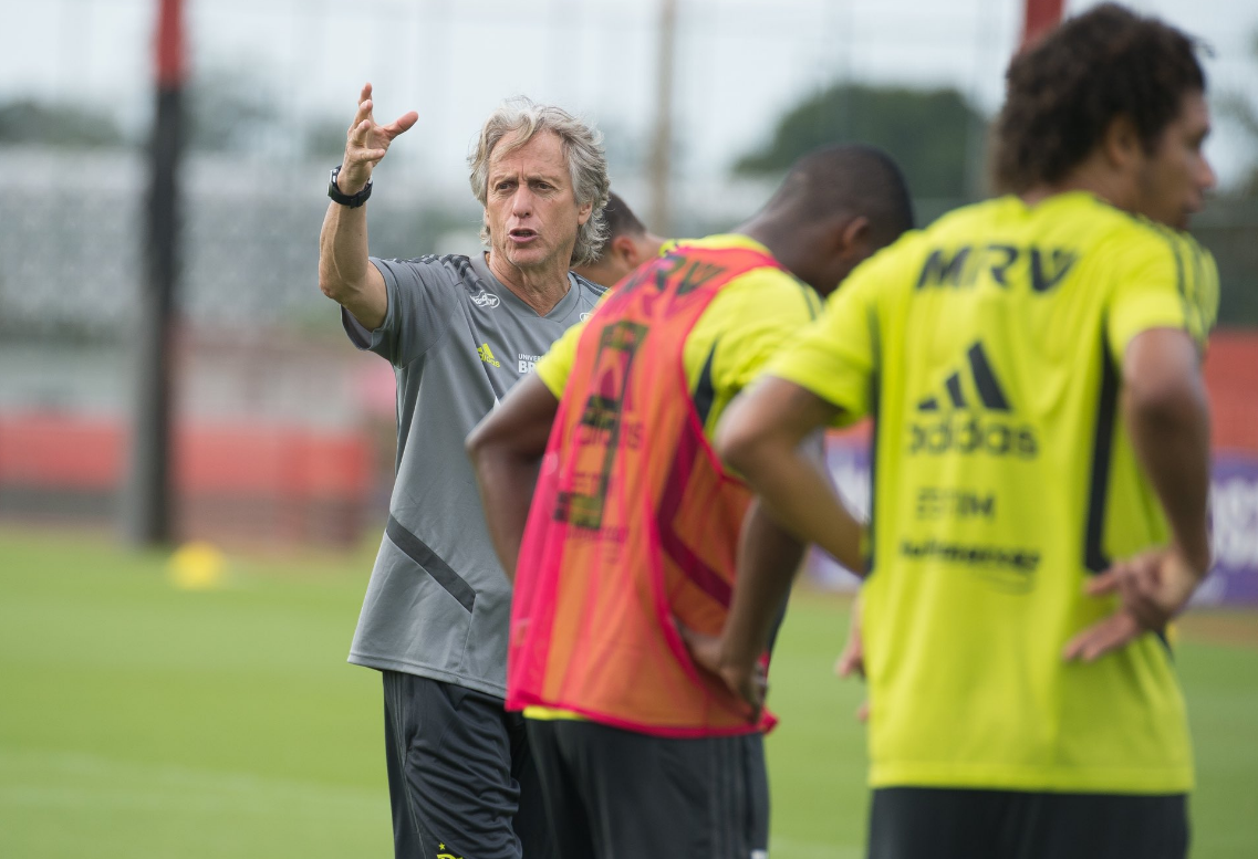 Jogadores do Flamengo elogiam Jorge Jesus: “já se vê diferença em apenas três dias”