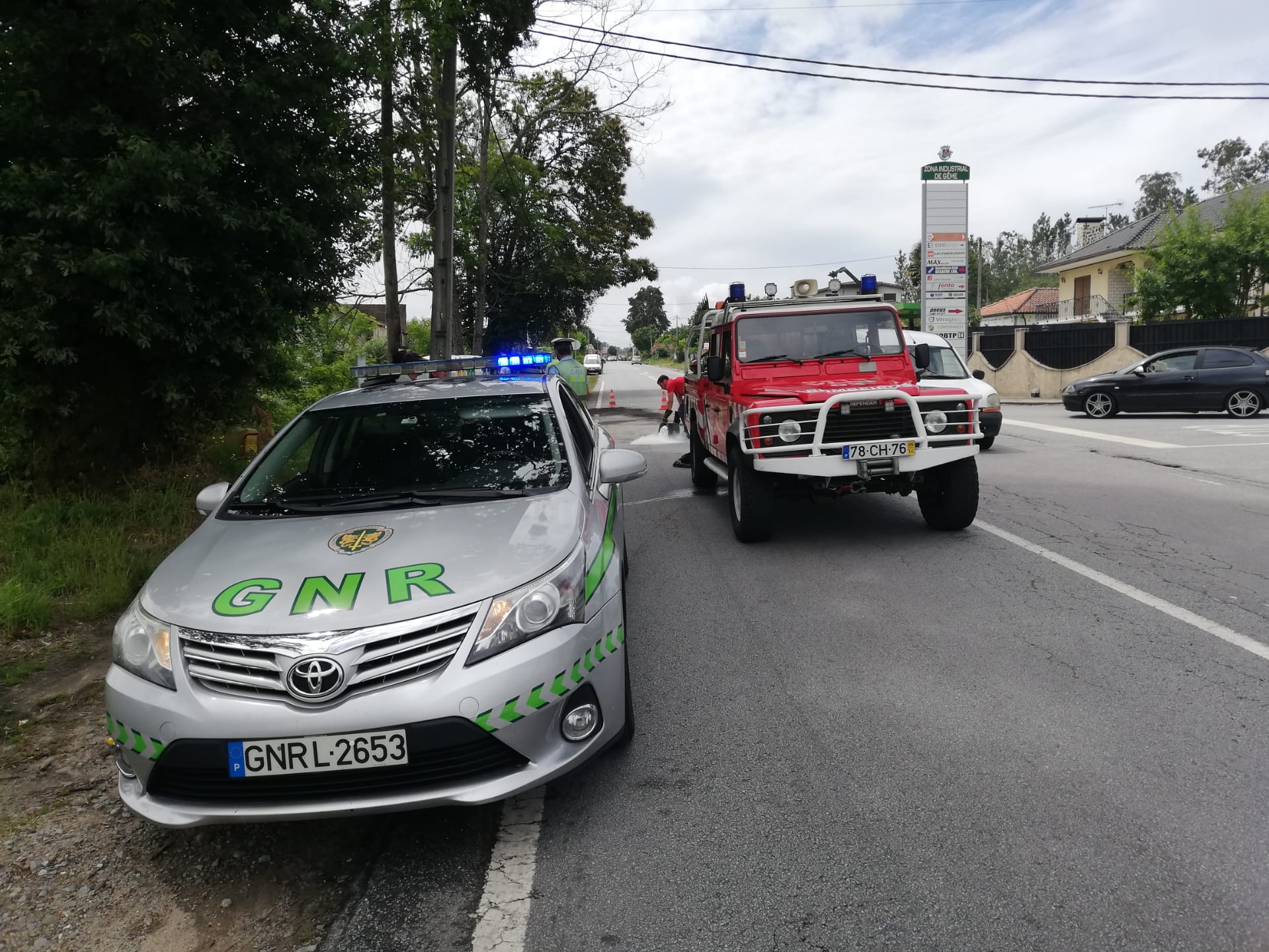 Octogenário ferido em colisão rodoviária