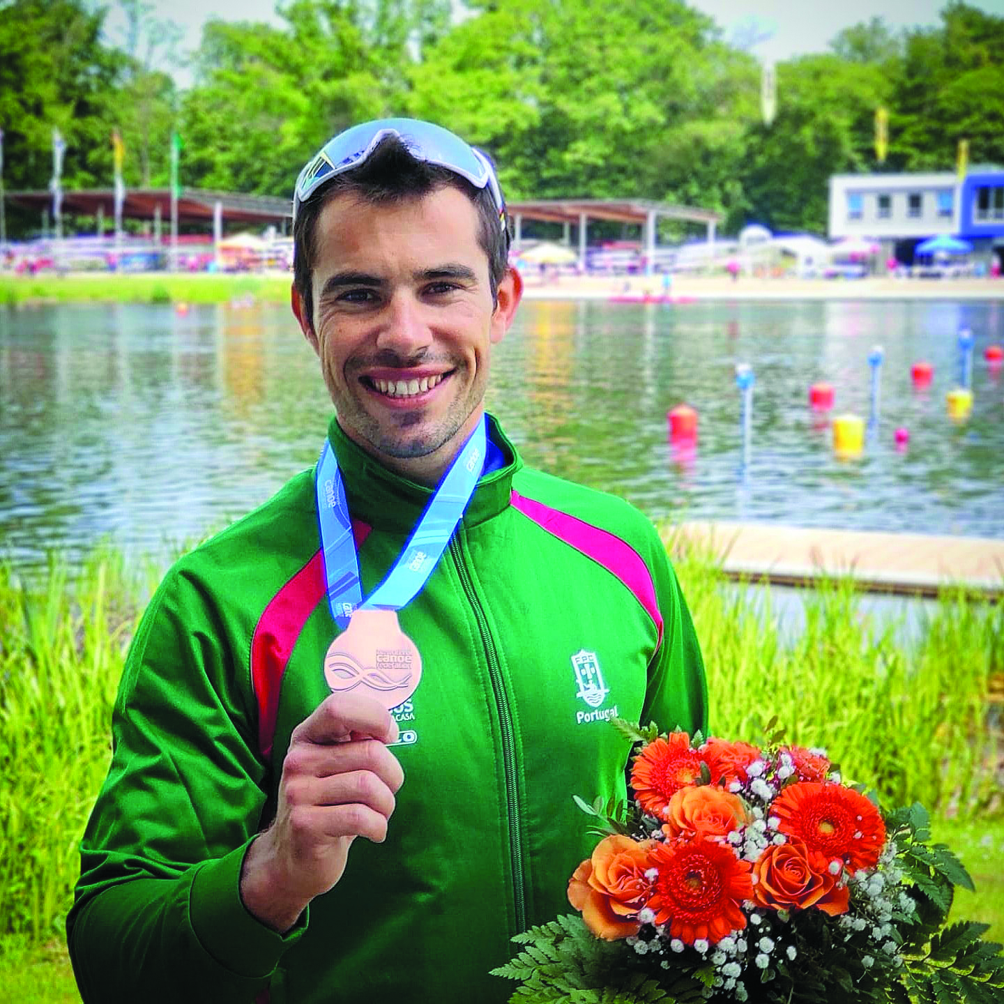 Fernando Pimenta conquista medalha de ouro na Taça do Mundo de velocidade