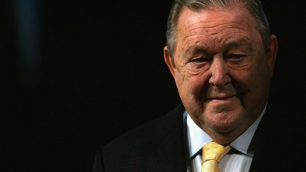 Ex-presidente da UEFA Lennart Johansson morre aos 89 anos