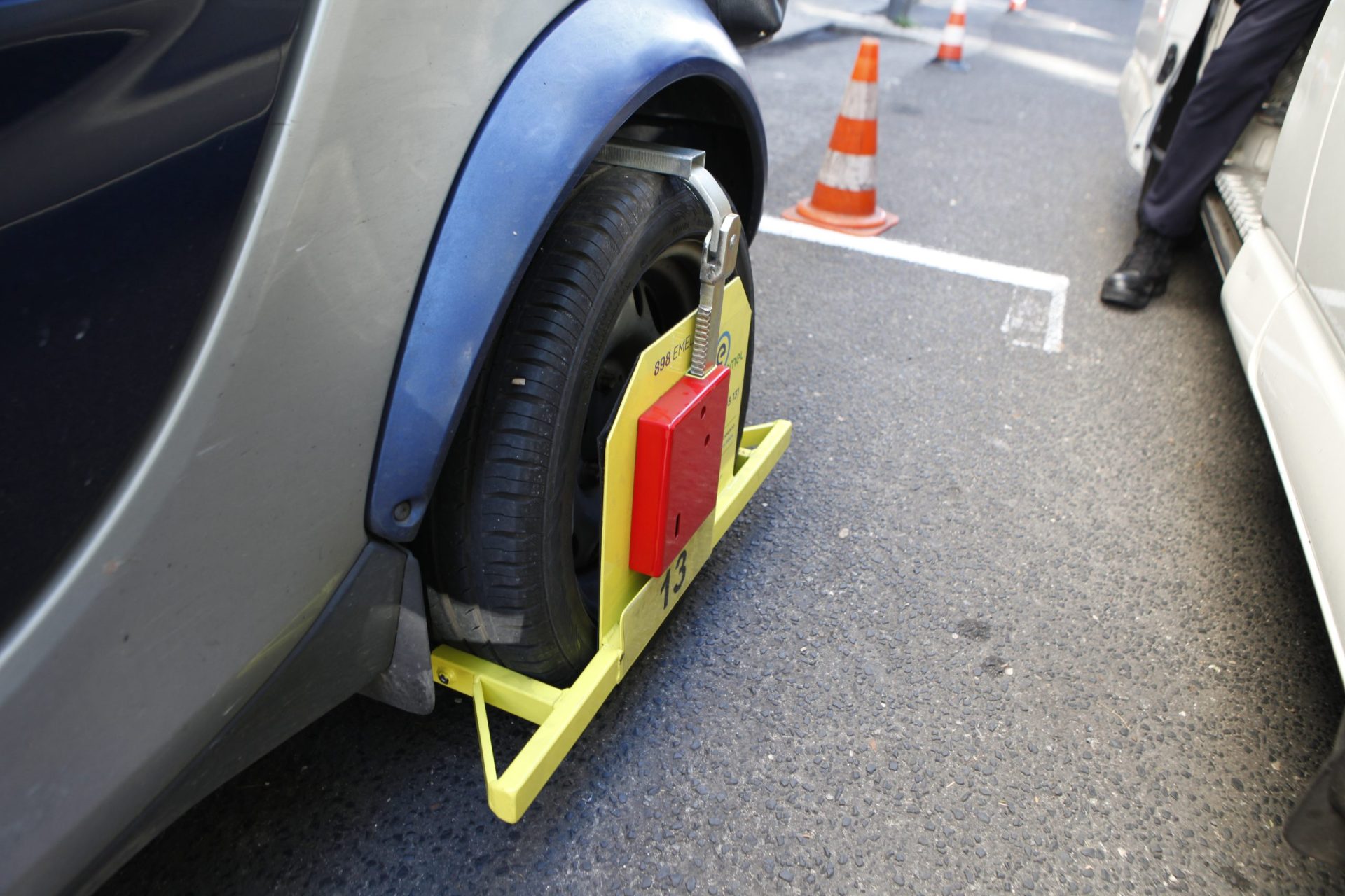 Estacionamento. EMEL vai criar duas zonas mais caras