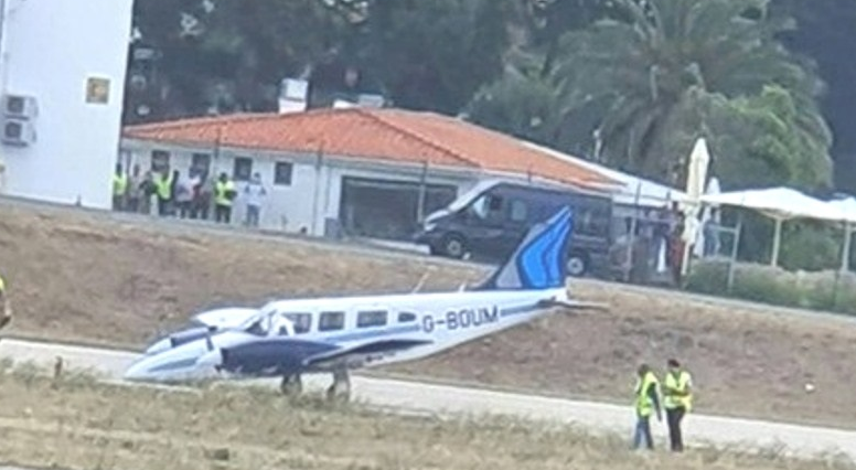 Aeronave aterra em Tires sem trem de aterragem