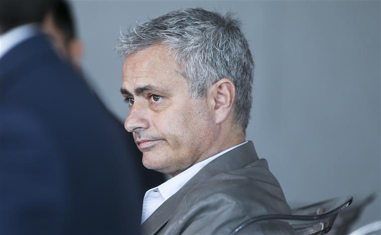 José Mourinho recusa proposta histórica