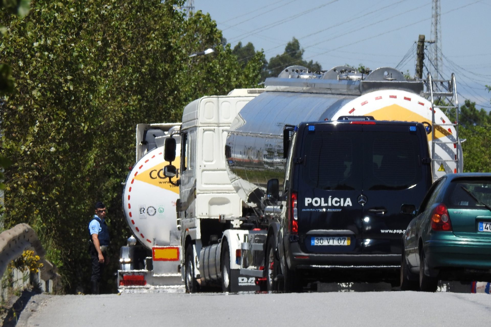 Greve. GNR e PSP já asseguraram transporte de combustível em 84 camiões