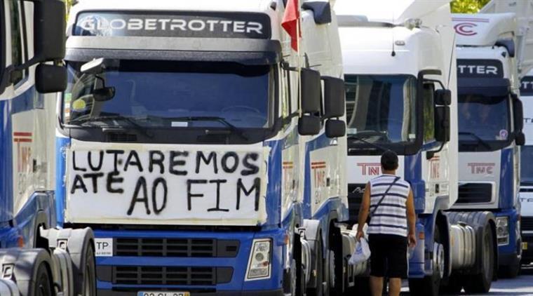 Reunião entre Governo, ANTRAM e Fectrans adiada para amanhã