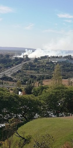 Incêndio em Almada cobriu A2 de fumo