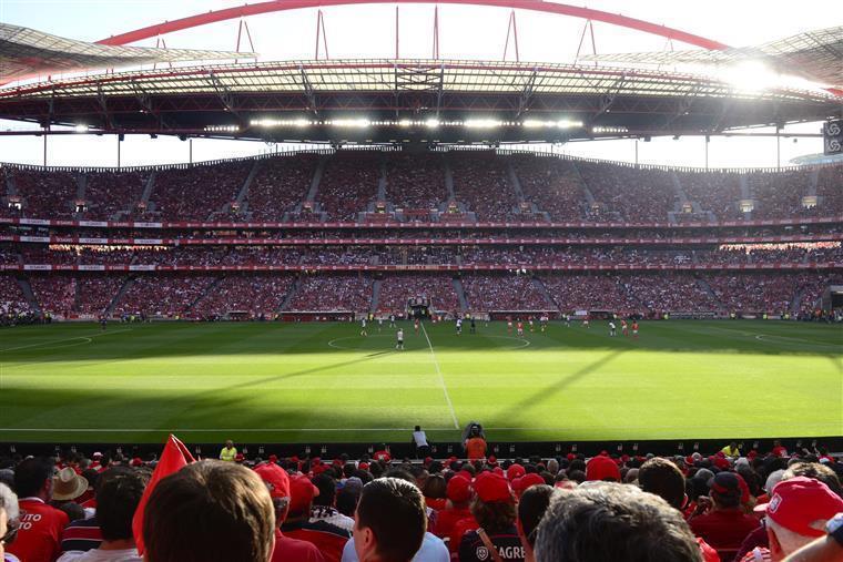 Benfica vence Gil Vicente por 2-0