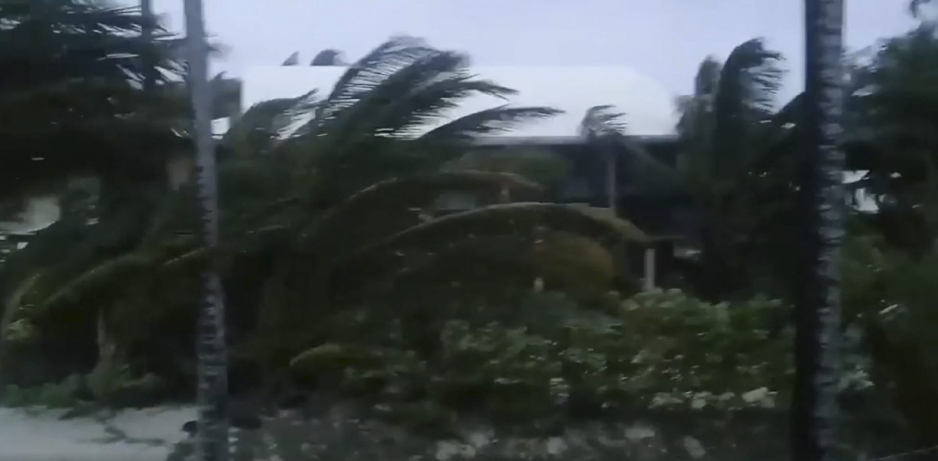 Imagens mostram violência do furacão Dorian nas Bahamas