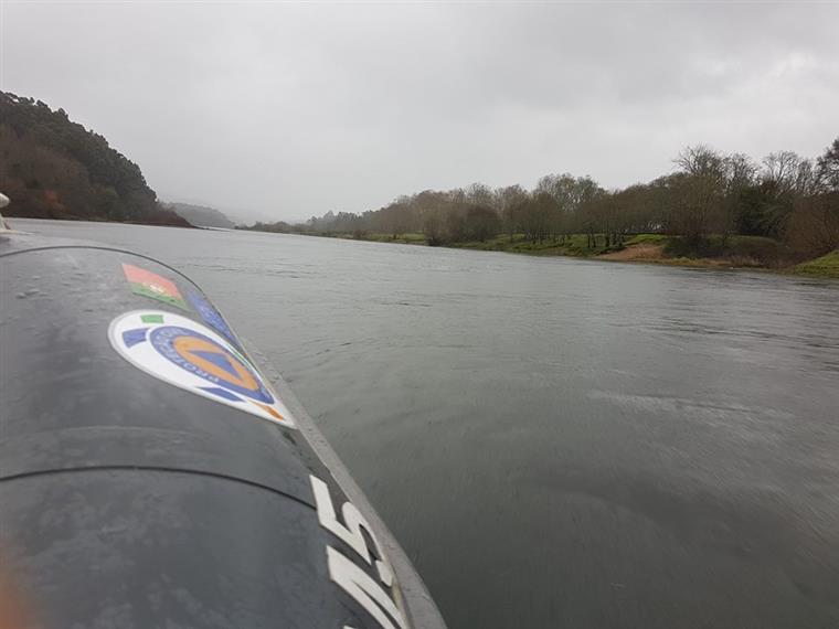 Buscas por triatleta desaparecido no rio Minho vão ser alargadas