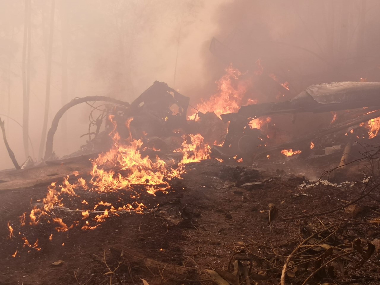 Imagens mostram violência do acidente com helicópetro de combate a incêndios que matou piloto em Valongo