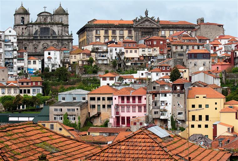 Universidade Católica do Porto: 15 alunos de Erasmus foram infetados pelo novo coronavírus