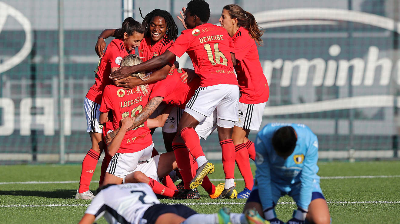 Benfica denuncia episódio de racismo no futebol feminino