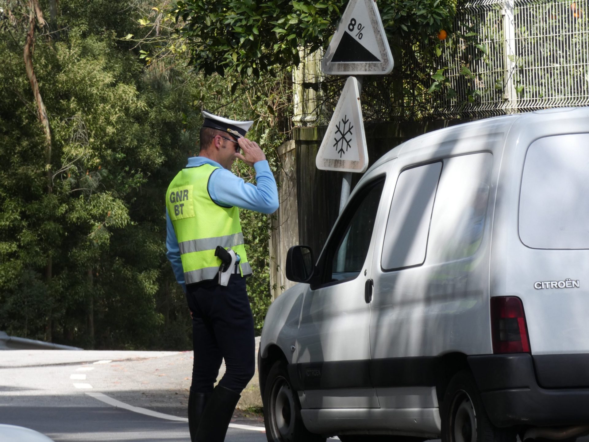 Registados 35 acidentes nas últimas 12 horas. GNR detém 26 pessoas