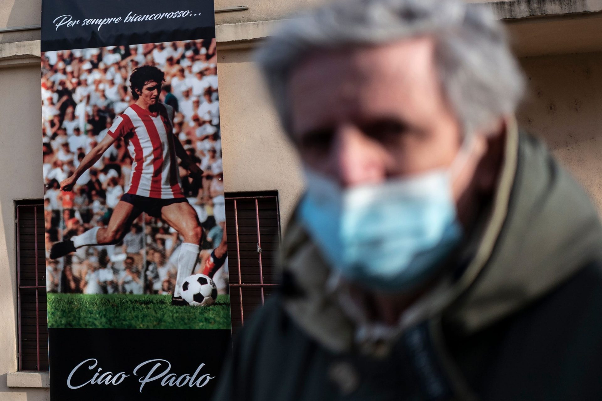 Casa de Paolo Rossi assaltada durante funeral do antigo futebolista