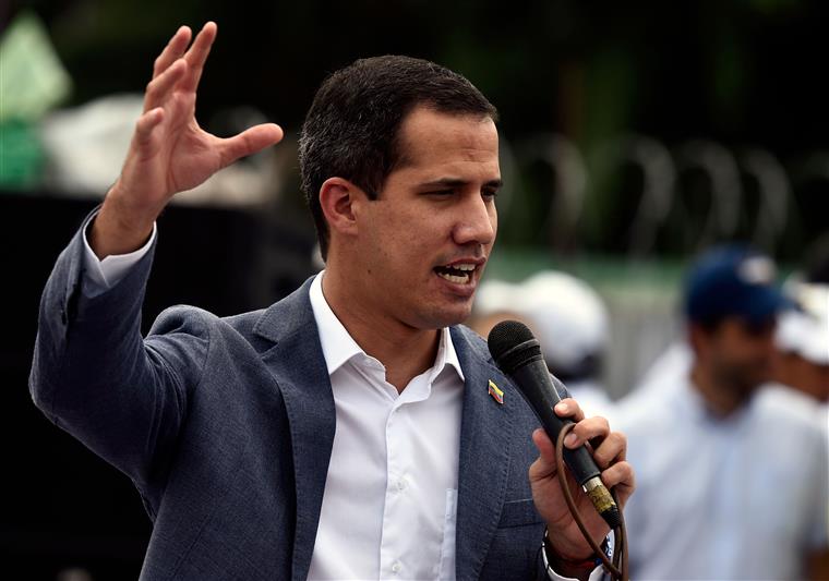 Tio de Guaidó desaparece depois de aterrar em Caracas