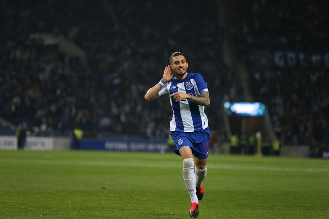 Alex Telles coloca FC Porto na liderança provisória do campeonato (com vídeo)