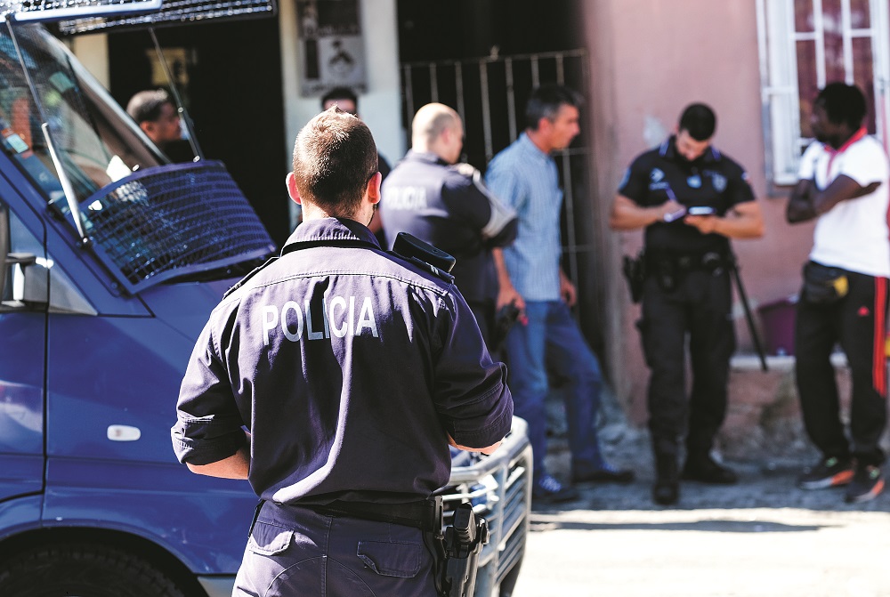 Polícias vão ter mais formação sobre direitos humanos