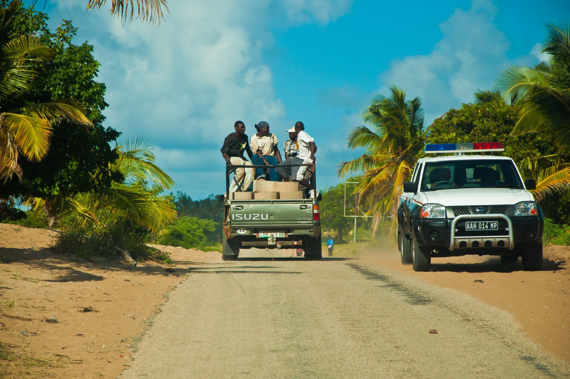 Mais de sessenta pessoas encontradas mortas dentro de camião em Moçambique