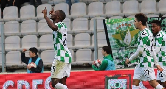 Benfica perde liderança do campeonato com empate na Luz contra o Moreirense