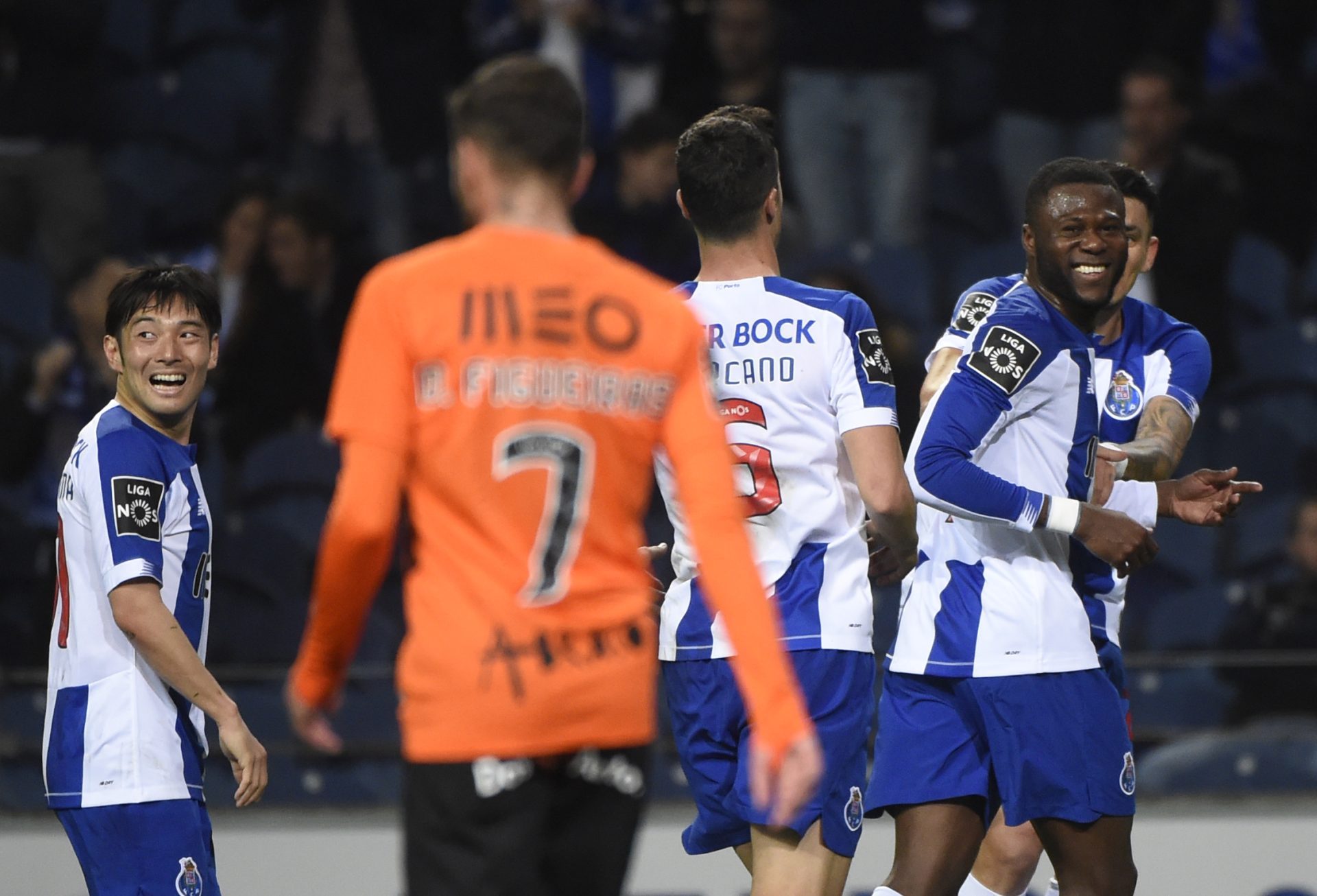 Dragões falham oportunidade de se distanciar do Benfica com empate com o Rio Ave