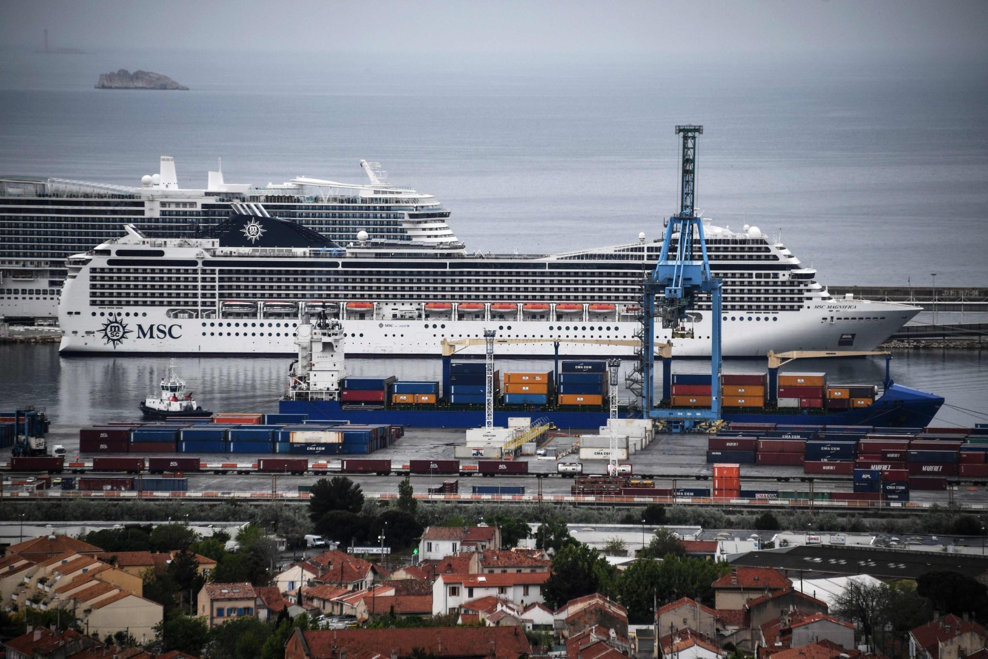 Grupo de 26 portugueses desembarca de navio de cruzeiro em Marselha