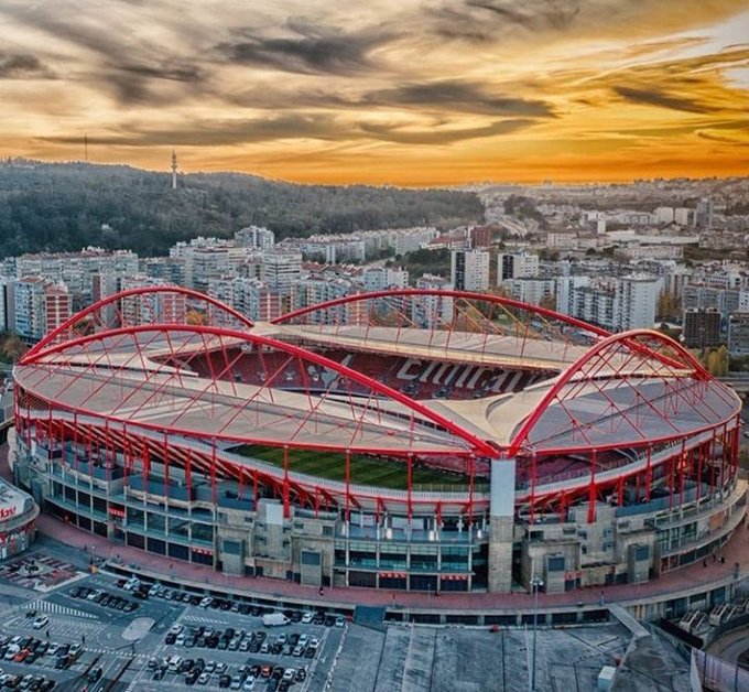 Benfica reage a artigo do New York Times e fala em “teorias da conspiração”