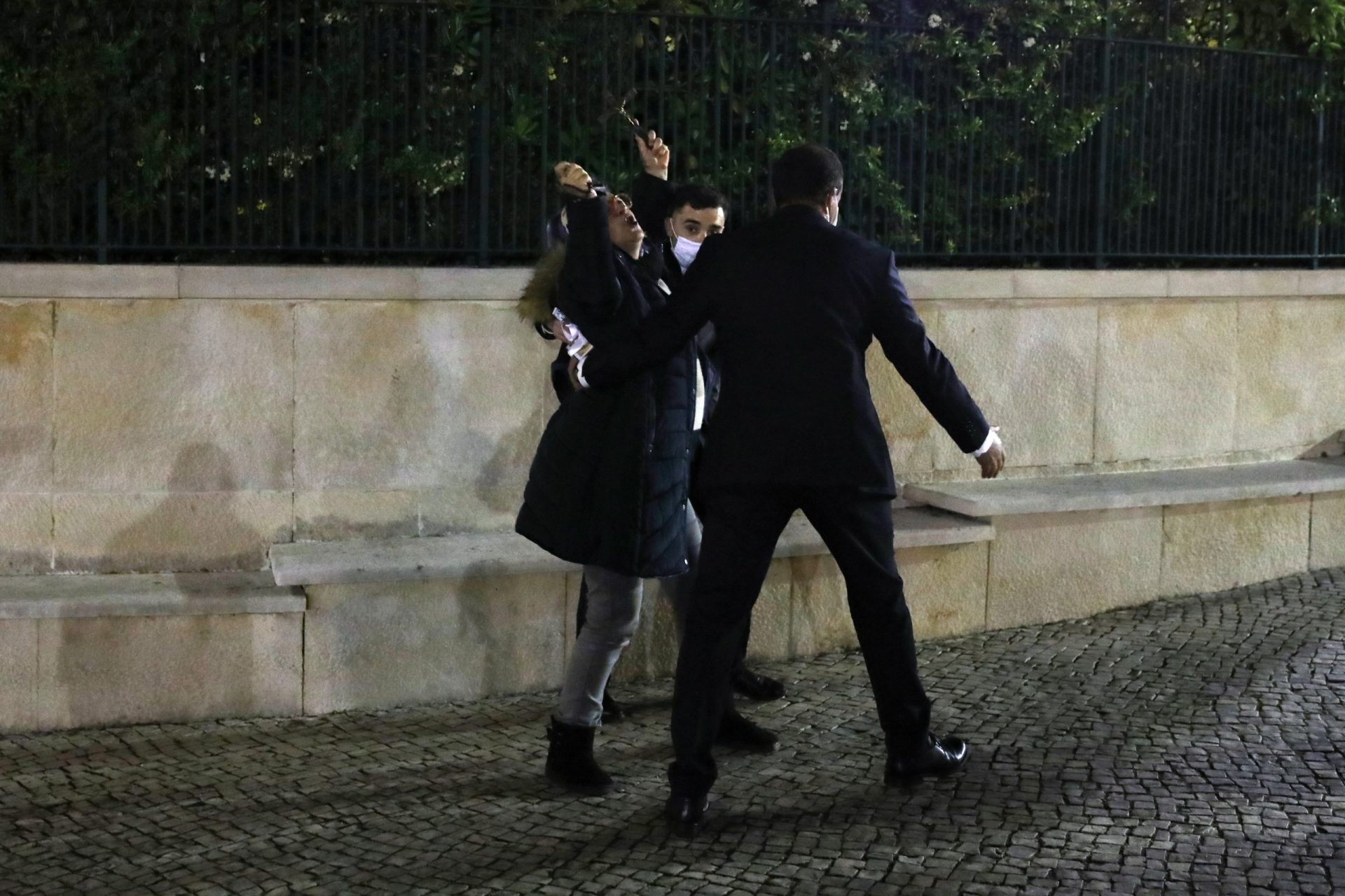 Duas pessoas tentam invadir o Santuário de Fátima