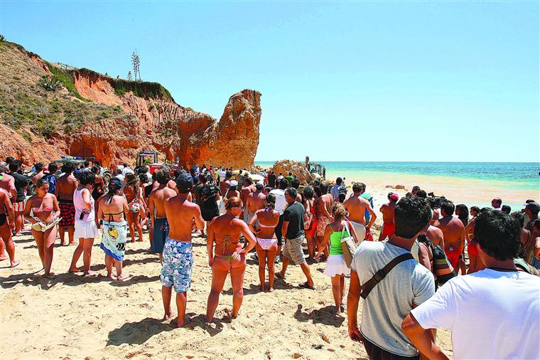 Derrocada na praia Maria Luísa: Estado condenado a pagar mais de 1 milhão de euros às famílias das vítimas