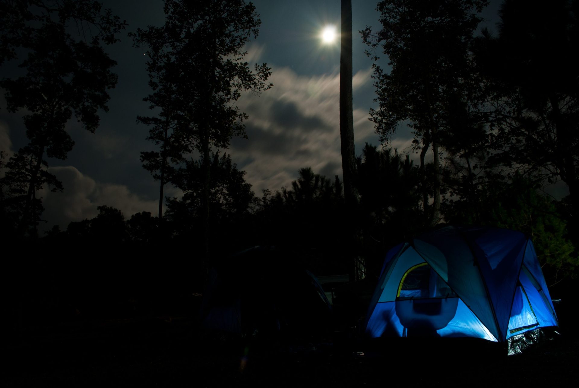 Surto em parque de campismo. Já há familiares de jovens que também estão infetados